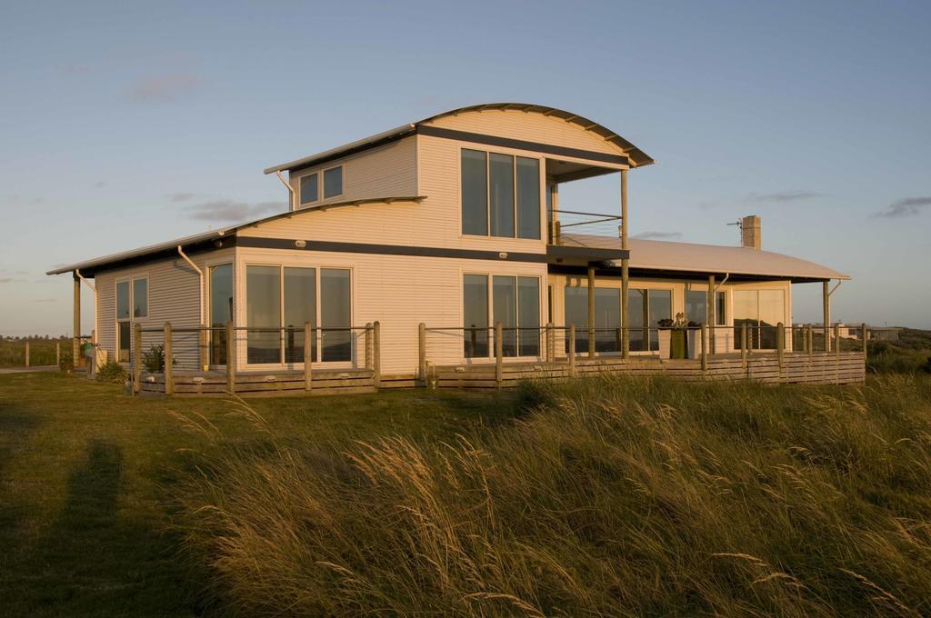 Wytonia Beachfront Accommodation Port Fairy Ruang foto