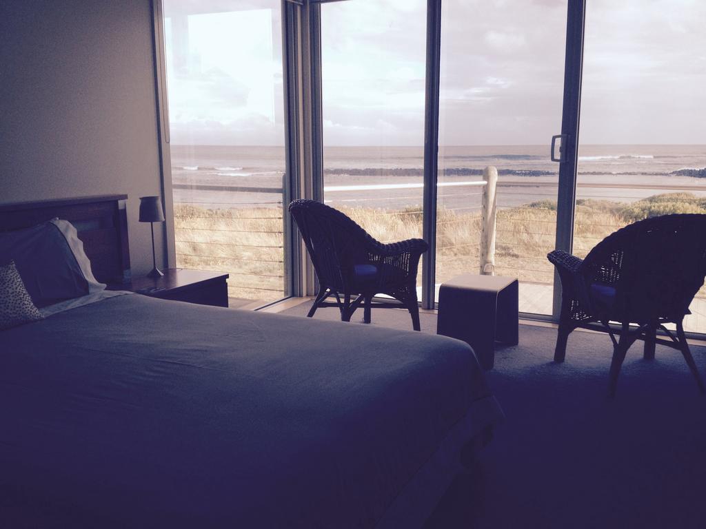 Wytonia Beachfront Accommodation Port Fairy Ruang foto
