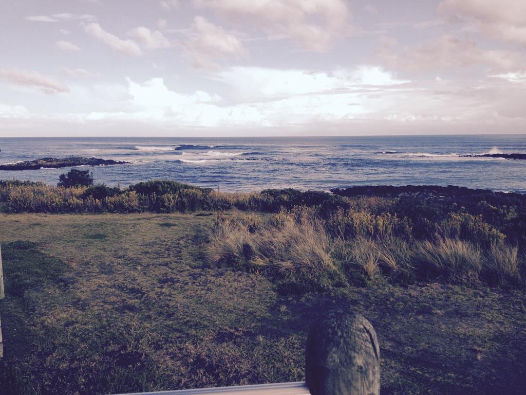 Wytonia Beachfront Accommodation Port Fairy Ruang foto