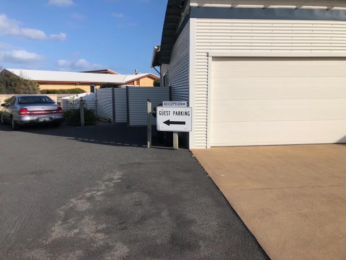 Wytonia Beachfront Accommodation Port Fairy Bagian luar foto